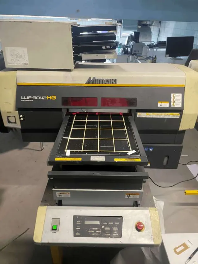 Планшетный УФ-принтер Mimaki UJF-3042HG