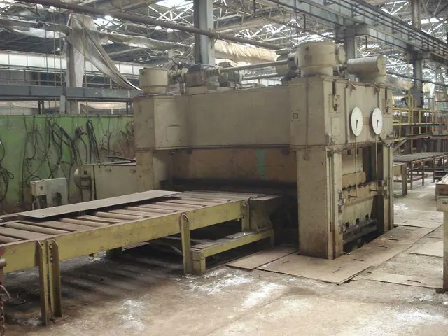 Листоправильная машина ubr 16/2500